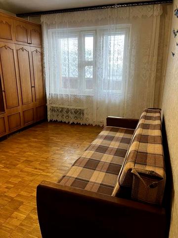 Червоної Калини просп. (Володимира Маяковського), 27/1