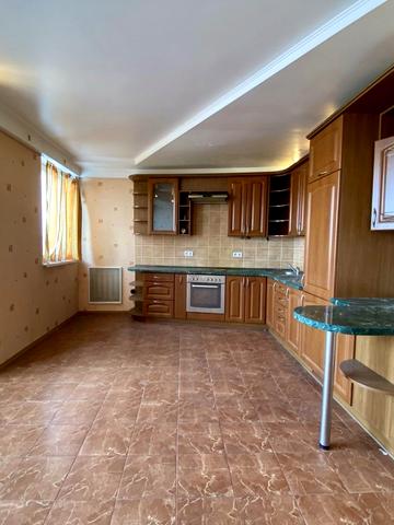 Автозаводська вул., 99/4