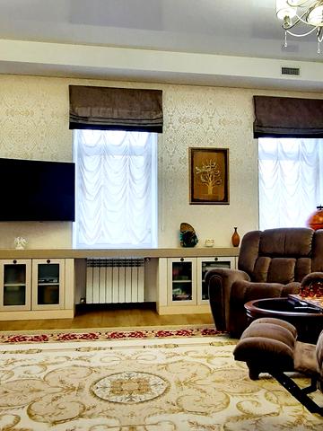 Виконкомівська вул., 14