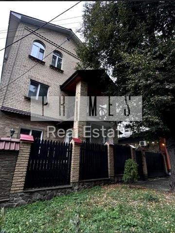 Звіринецька вул., 46