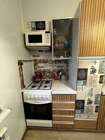 Аренда 3х комнатная квартира 1/9 Таврический