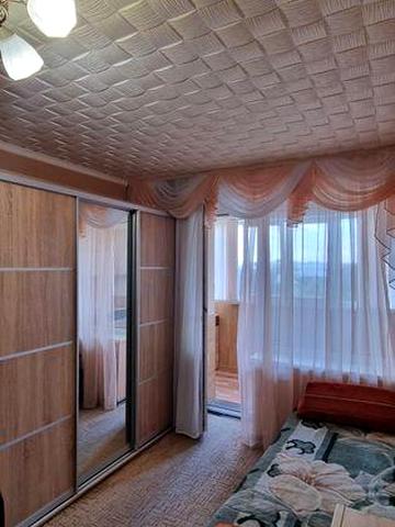 Гарна квартира на Таврійському.  Будинок цегла . Автономне опалення .