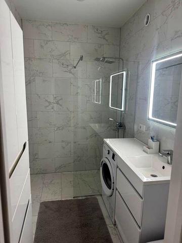 ВЛАСНИК. Продам однокімнатну квартиру 43кв "Затишний квартал" ЖК Затишний квартал