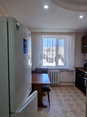 Оренда однокімнатної квартири на Таврійському . Ліфт працює .