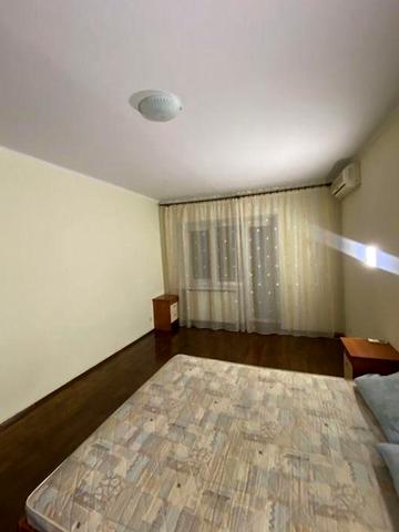 Оренда гарної квартири з закритим двором на в. Замостянській