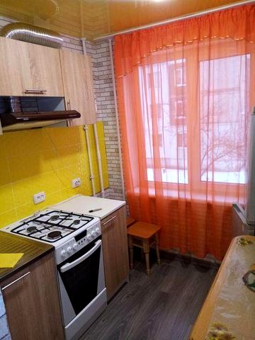 Здається в оренду 1 кімнатна квартира 8000гр,місто Калуш!