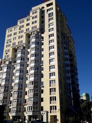 Макіївська вул., 10-А