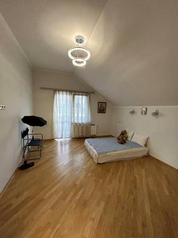 Оренда, 5 кім будинку.