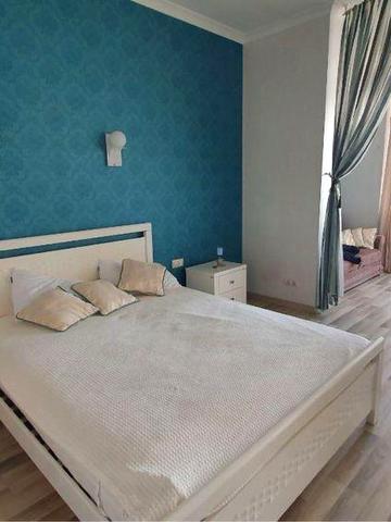 Здам 1 кімнатну простору квартиру на Фонтані