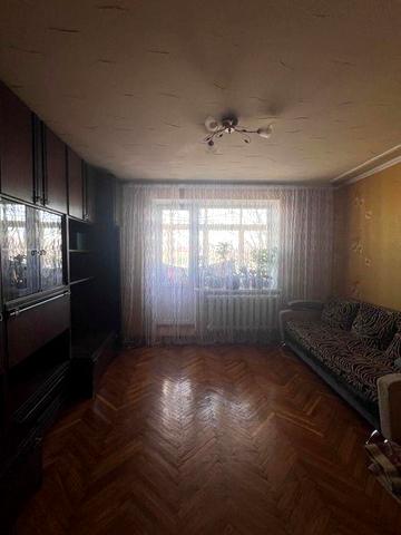 Квартира 3 кімнатна (центр міста)