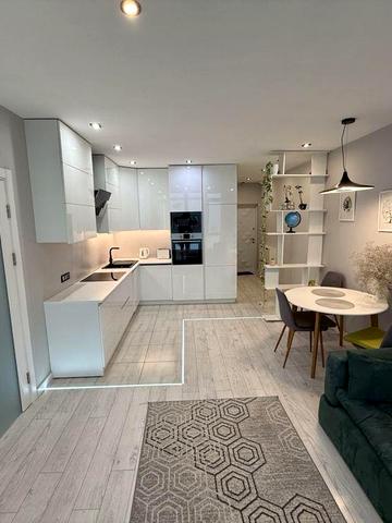 Володимира Івасюка просп. (Героїв Сталінграду), 2-Д