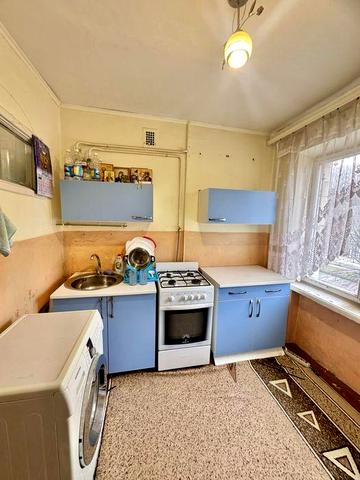 1-кімн. «київка», 2-й поверх, вул. П. Орлика (р-н просп. Незалежності)