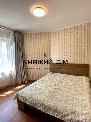 Софії Русової вул., 3