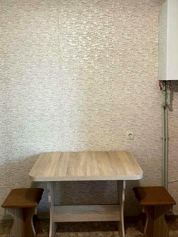 М-н Боженко Параджанова 3 парковка  у дворі