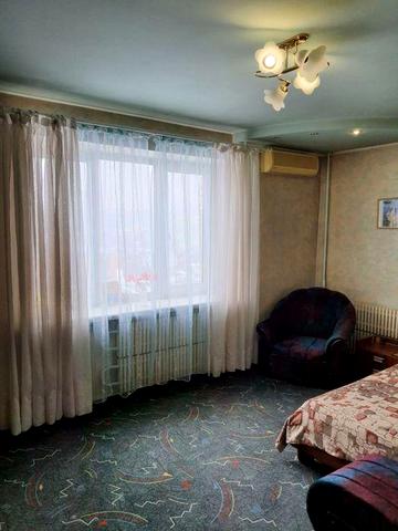 2 к,62м2. Захисникiв  України (Защитников  Украины,Героев  Харькова 97