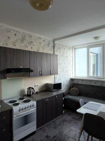 Оренда 1 кімнатної, вул. Рейгана 40, Троєщина, поряд ТРЦ Район