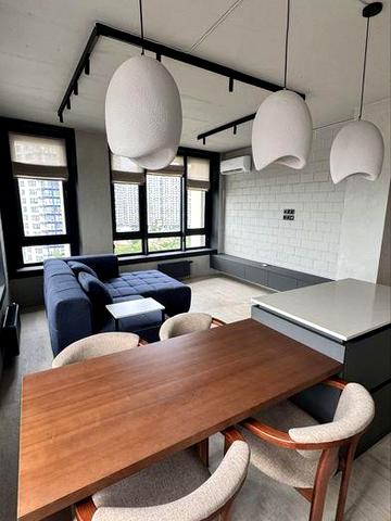 LOFT ЖК Славутич Зарічна 2к1 студія + 2 кімнати гардеробна метро перша