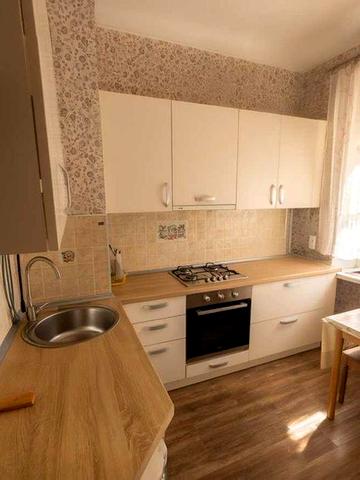 Продам велику к-ру 72 м² біля Слов’янського ринку (ЖД та Авто вокзали)
