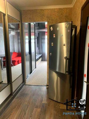 Здається 3-кімнатна квартира з новим ремонтом на Дослідній станції.