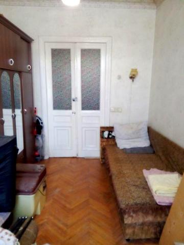 Продам 2ком.кв в центре
