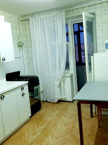 Андрія Первозванного вул. (Стахурського), 2