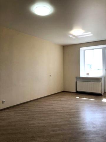 Продаж 2кмн кв + студія. Під іпотеку або є відновлення. Старобілоуська