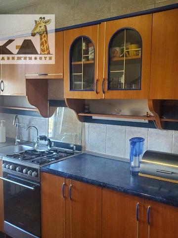 Бородинська вул., 16