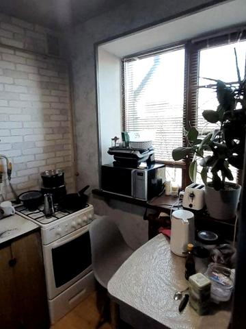 2-кімнатна , з окремими кімнатами , Вул. Громадська , є- відновлення