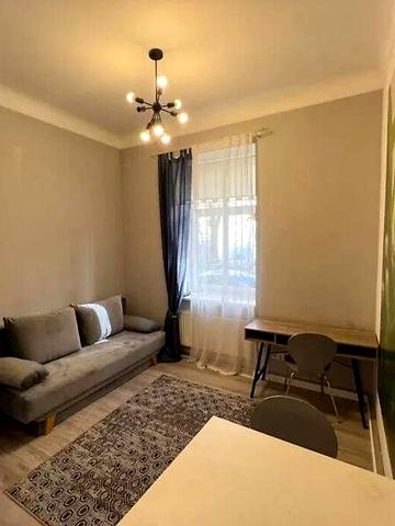 Довгострокова оренда 1к Квартира Патріарха Димитрія Яреми (Чехова) вулиця