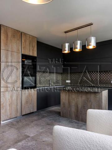 Деміївська вул., 16