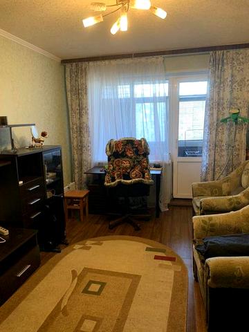 Продам отличную 2х ком на Коммунаре!