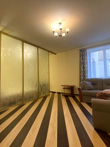 Південний бульв., 21