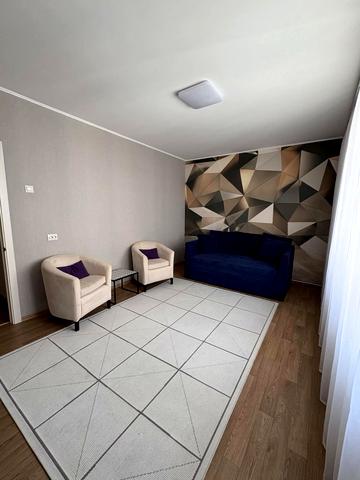 Михайла Гришка вул., 8