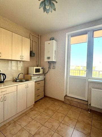 Європейська вул., 15