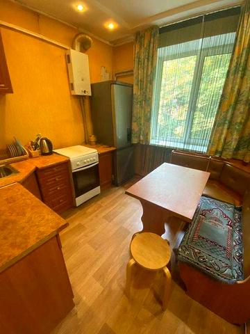 Вільна в оренду 2 кімнатна квартира по вул. Горького