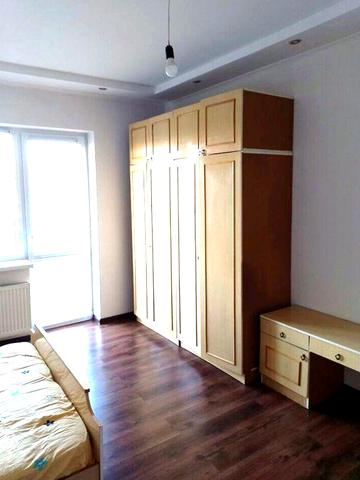 Здається чудовий 4 кімнатний Будинок по Вулиці Олексія Миргородського.