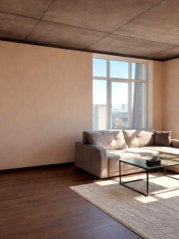 Дворівнева квартира / пентхаус з панорамними вікнами