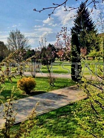 Продаж 2-к квартири, 130 м², Солочин, 4/7 пов.