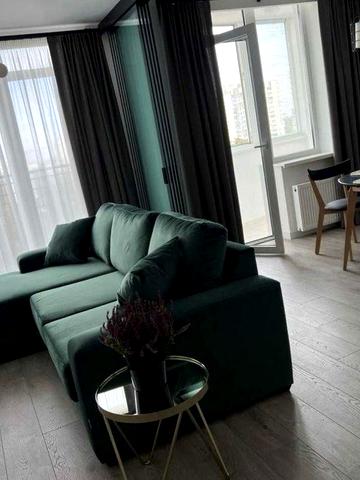 2 к. кв. 67м2 м. Житомирська. вул. Крамського9