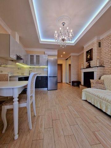 Аренда 1 комнатной квартиры в центре. Крутогорный спуск 20а.