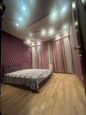 2-кім/власник/планую покази 6-7.03 потенційним орендарям/Сковороди 3