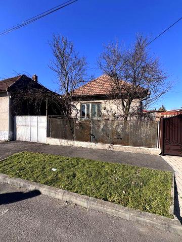 Продаж будинку в м. Берегове (район стадіону)