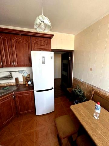 Здається 2к квартира в центрі міста по вул Острозького