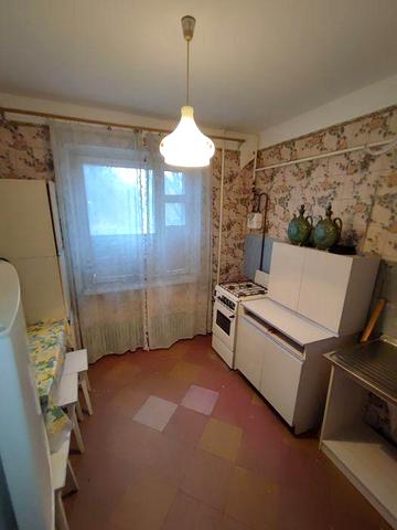 Продається 1-кім квартира в Хортицькому районі. Ціна 12000уе.