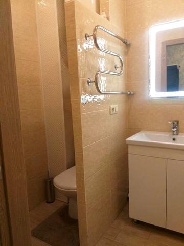 Сдам долгосрочно  1 комн квартиру Героев Труда