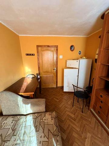 Оренда квартири  в гуртожитку , 5000грн разом з КП