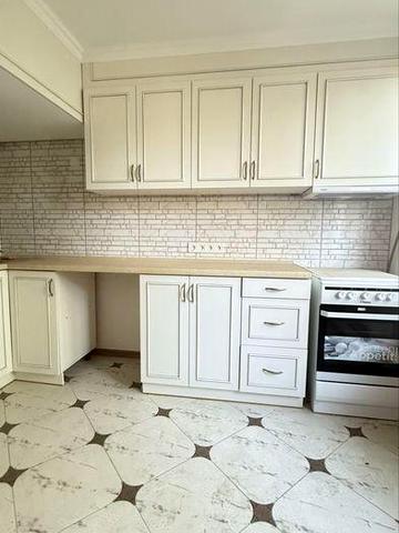 Продається 2 квартира в Петрівка, можна під програми