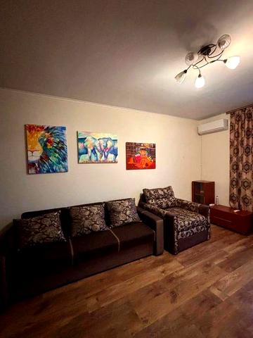 Оренда 1к, Голосіївський район, вул. Саперно-Слобідська, м. Деміївська