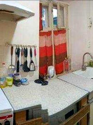 сдам 2х комнатную квартиру центр города пер Ломаный/Манежная