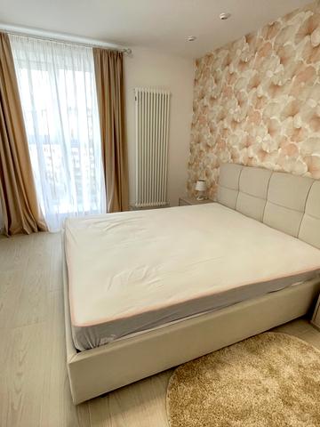 Сергія Корольова вул., 2